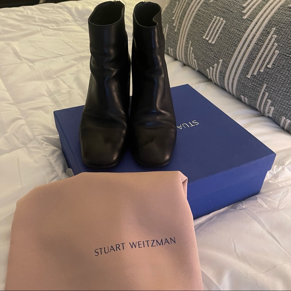 Authentic Stuart Weitzman Booties 🖤
